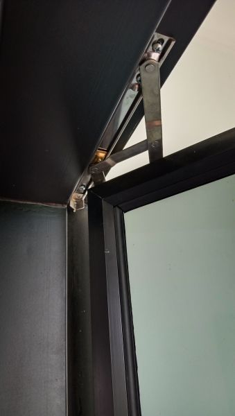 Pivot Window Replacement in Southlake